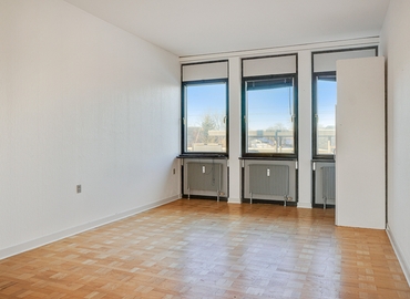 Office Banegårdspladsen 2 6230 Rodekro