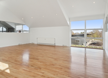 Office A. P. Møllers Allé 11 2791 Dragor