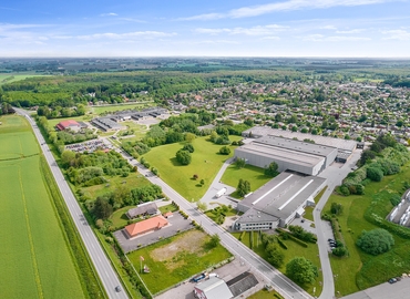 Lager / produktion Bækvej 10 4690 Haslev