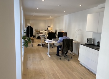 Office Landskronagade 11B 2100 Copenhagen Ø