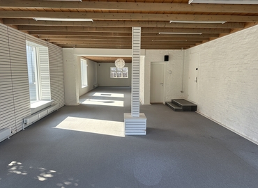 160 m² Commercial warehouse up for rent in Dronninglund, Slotsgade 72 (9330) - 1 | MatchOffice