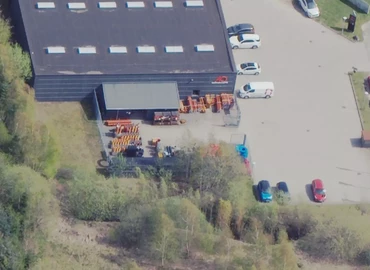 Lager / produktion Herredsvejen 12B 3400 Hillerød