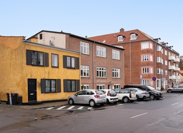 Office Strandvejen 347 2930 Klampenborg