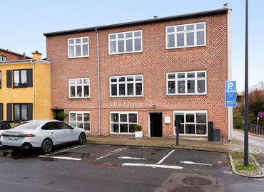 Office Strandvejen 347 2930 Klampenborg