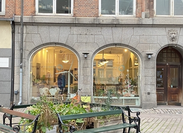 Butik til leje på Regnbuepladsen 7, 1550 København V - 301 m² | Foto 1 - Lokalebasen