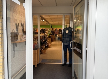 289 m² Shop for rent in Asnaes, Asnæs Centret 9C (4550) - 1 | MatchOffice.com