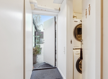 Office Rønnebærvej 1 2840 Holte