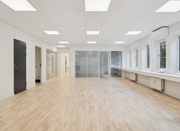 1309 m² Commercial warehouse up for rent in Odense SO, Svovlhatten 3 (5220) - 1 | MatchOffice.com