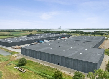 9761 m² Commercial warehouse for rent in Norresundby, Loftbrovej 26 (9400) - 1 | MatchOffice