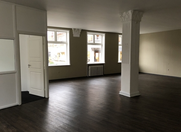 288 m² Commercial shop for rent in Grindsted, Borgergade 1 (7200) - 3 | MatchOffice.com