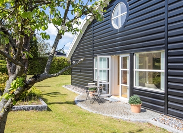 Office A. P. Møllers Allé 9A 2791 Dragor