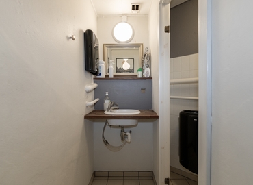 Butik Amaliegade 36, kld.. tv. 1256 København K