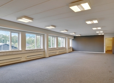 Office Møgelgårdsvej 4 8520 Lystrup