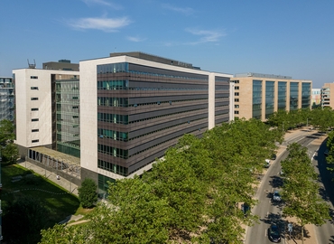 Office Arne Jacobsens Allé 13 2300 Copenhagen S