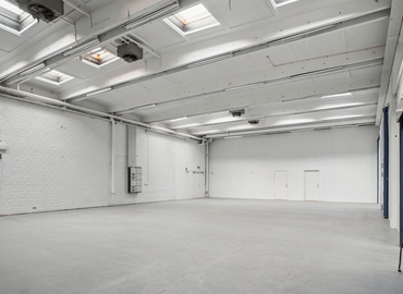 695 m² Warehouse for rent in Albertslund, Roholmsvej 8 (2620) - 1 | MatchOffice.com