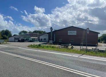 Lager / produktion Vejstruprød Landevej 8 6093 Sjølund
