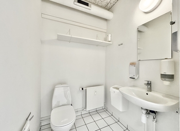 Office Blangstedgårdsvej 1 5220 Odense SO