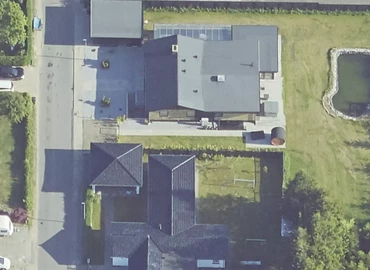 Lager / produktion Gl. Landevej 14 6051 Almind