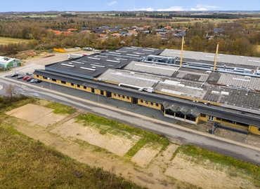 Lager til leje på Fabriksvej 20, 7441 Bording - 1500 m² | Foto 1 - Lokalebasen