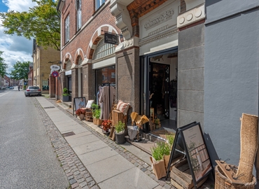 44 m² Commercial shop for rent in Roskilde, Allehelgensgade 2B (4000) - 1 | MatchOffice.com