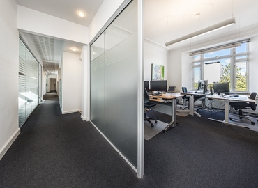 Office H. C. Andersens Boulevard 5 1553 Copenhagen V