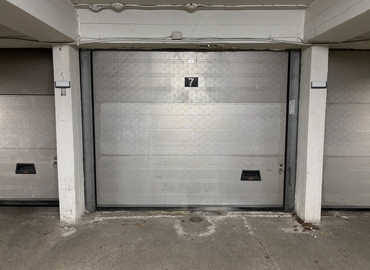 Parking Adelgade 47 1304 Copenhagen City Center