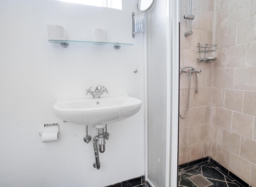 Office Dag Hammarskjölds Allé 40A 2100 Copenhagen Ø