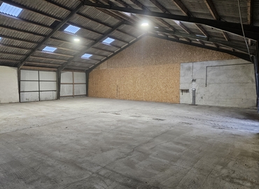 300 m² Warehouse storage for rent in Solrod, Åmarken 4 (4623) - 1 | MatchOffice