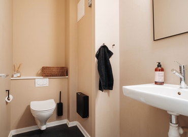 Office Kristen Bernikows Gade 4 1105 Copenhagen City Center