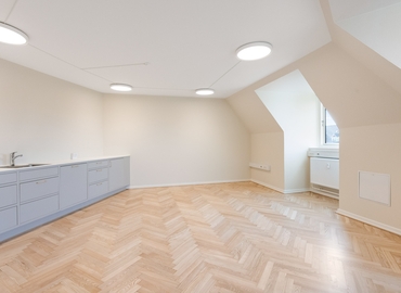 Office H. C. Andersens Boulevard 37 1553 Copenhagen V