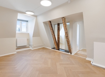 Office H. C. Andersens Boulevard 37 1553 Copenhagen V