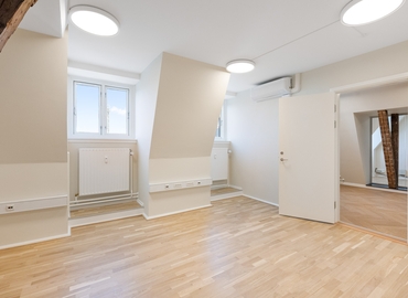 Office H. C. Andersens Boulevard 37 1553 Copenhagen V