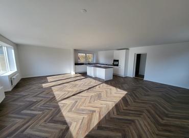 Lager / produktion Hyrdeleddet 8 3660 Stenløse