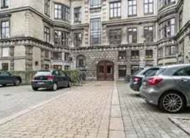 Parkering Gl. Kongevej 136 - P-plads nr 8 1850 Frederiksberg C