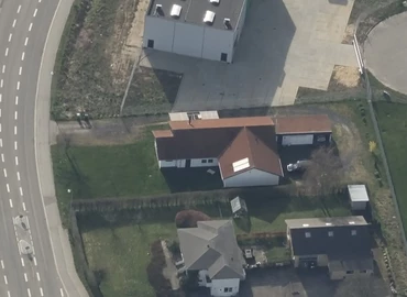 Lager / produktion Cedervej 4 8462 Harlev J