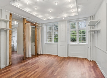 Butik Larsbjørnsstræde 19 1454 København K