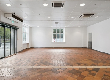 150 m² Shop for rent in Holte, Holte Stationsvej 36 (2840) - 5 | MatchOffice.com