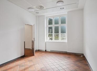 150 m² Shop for rent in Holte, Holte Stationsvej 36 (2840) - 15 | MatchOffice.com