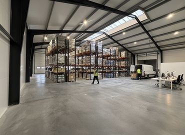 Lager til leje på Thujavej 13, 5250 Odense SV - 1000 m² | Foto 1 - Lokalebasen