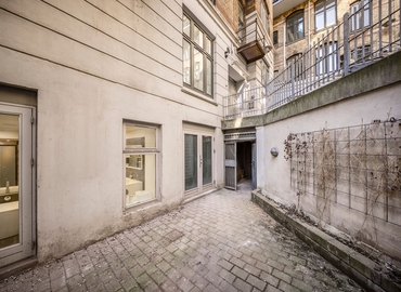 Office H.C. Andersens Boulevard 5 1552 Copenhagen V