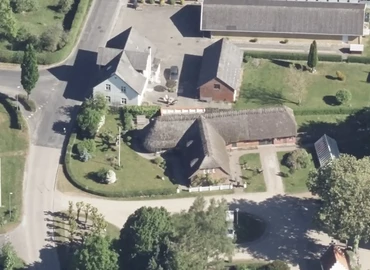Lager / produktion Søllingevej 75 5750 Ringe