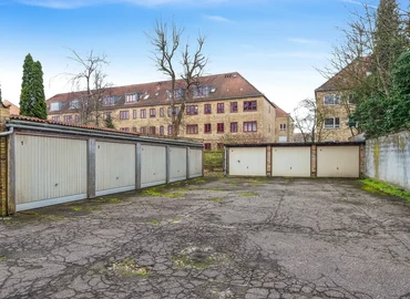 Parking Kastanie Allé 19, Garage 8 2720 Vanlose