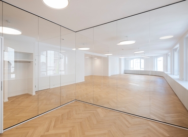 Office Vimmelskaftet 35B 1161 Copenhagen City Center