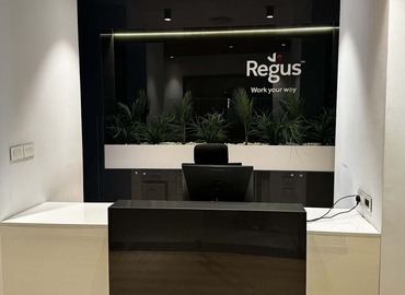 10 m² Shared workspace  in New Cairo, Gamal Abdel Nasser Street (%[postal_code]) - 1 | MatchOffice