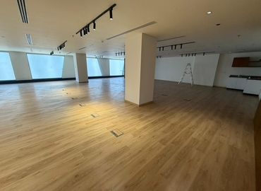 Office 2C42+8F7 11865 Cairo
