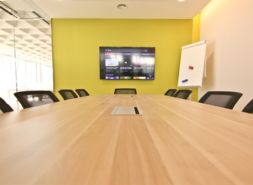 Centros de negocio disponible para alquilar en Mataró 1800 m², Ronda President Irla 26 - 10 | MatchOffice.es