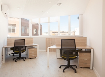 Micentro de negocio disponible para alquilar en Mataró 200 m², Ronda President Irla 28 - 2 | MatchOffice.es