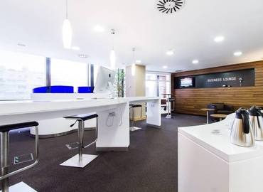 Alquile nuestra oficina virtual cómoda en Madrid Centro, Paseo de Castellana 141 - 1 | MatchOffice
