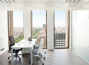 Observe oficinas compartidas en Madrid Centro 192 m², Paseo de la Castellana 141 - 3 | MatchOffice