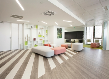Explore oficinas compartidas en Madrid Centro 192 m², Paseo de la Castellana 141 - 0 | MatchOffice.es
